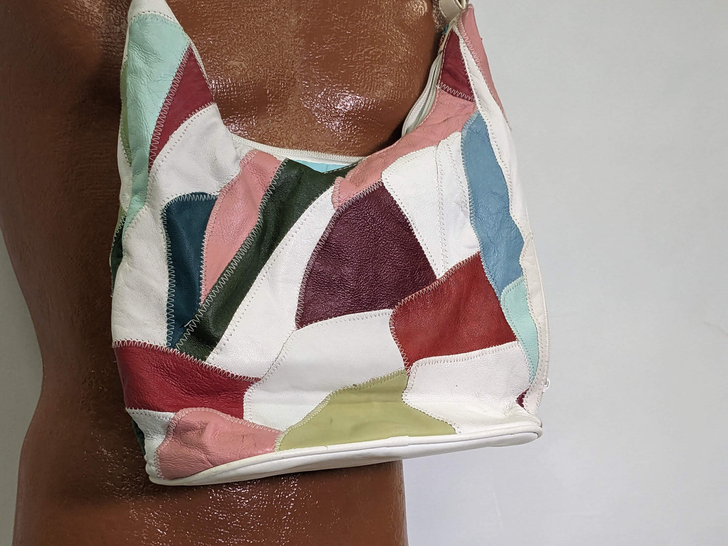 LEATHER PATCHWORK HANDBAG - Vintage 70s 80s 90s White Multi Color Purse with Zip