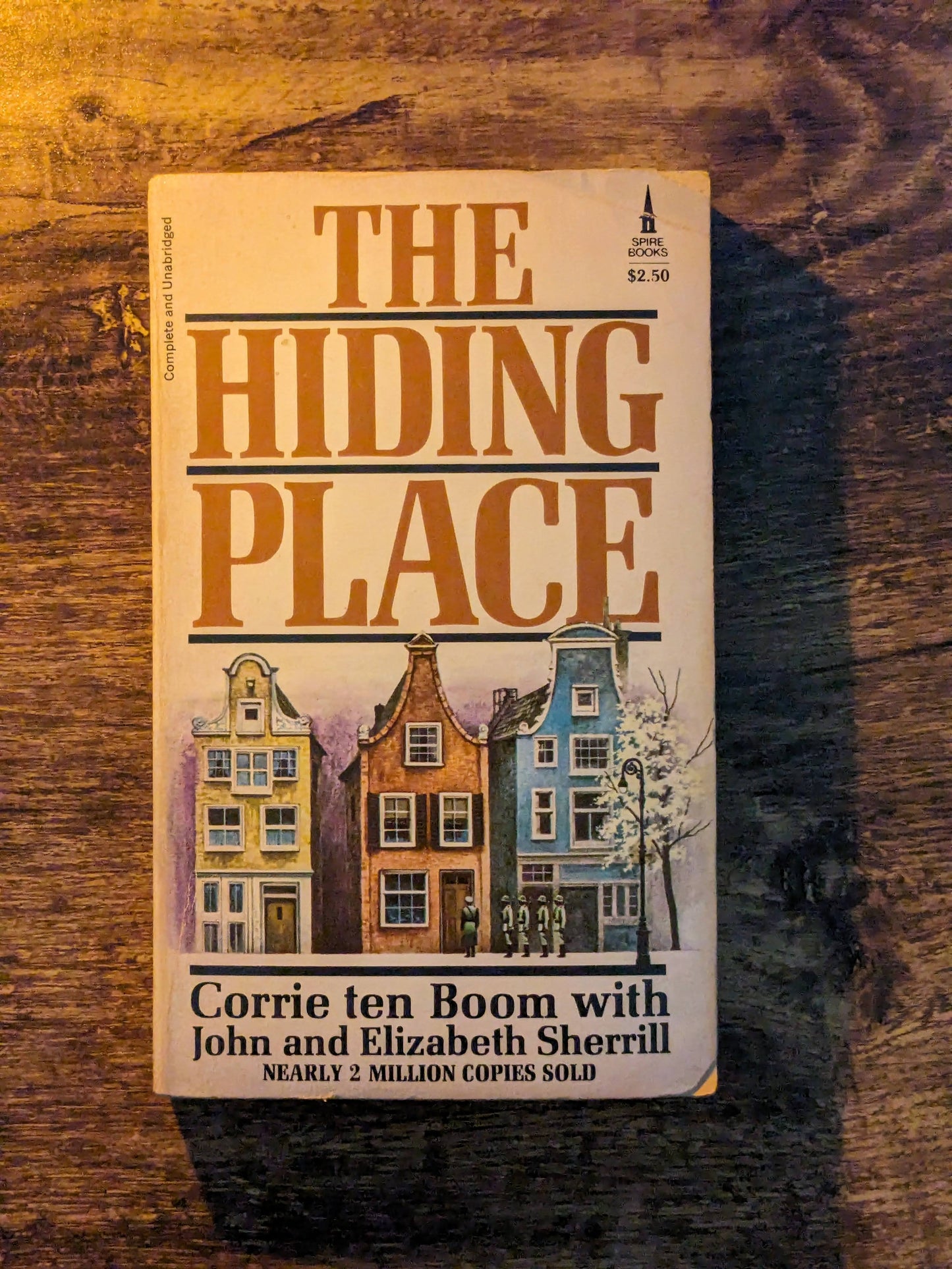 Hiding Place, The (Vintage Paperback) by Corrie Ten Boom - 1971