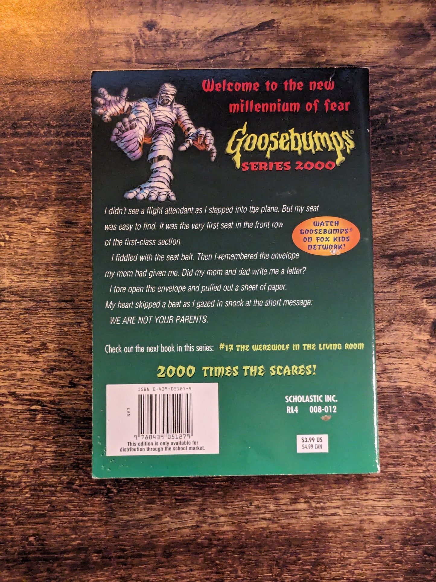 Mummy Walks, The (Goosebumps 2000 #16) by R.L. Stine - Vintage Paperback