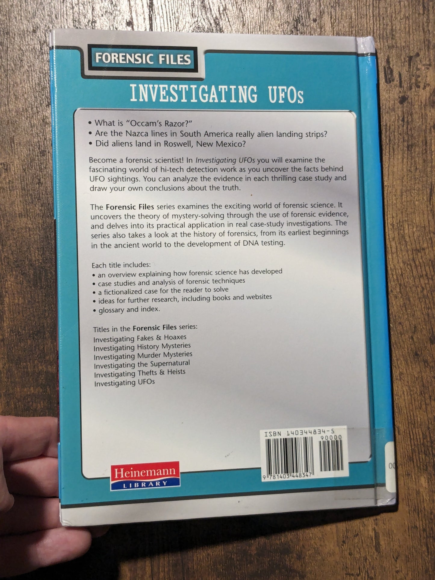 Investigating UFOS (Forensic Files) by Paul Mason - Hardcover