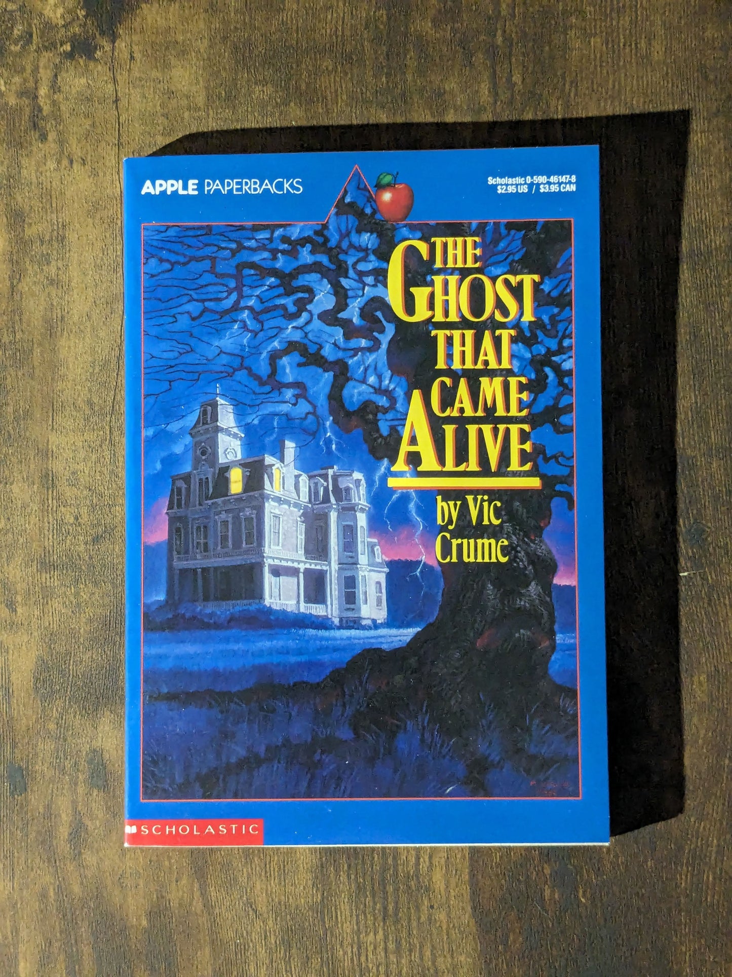 Ghost that Came Alive, The (Vintage Paperback) by Vic Crume