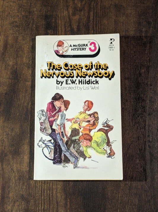 Case of the Nervous Newsboy, The (McGurk Mystery #3) by E.W. Hildick - Vintage Paperback