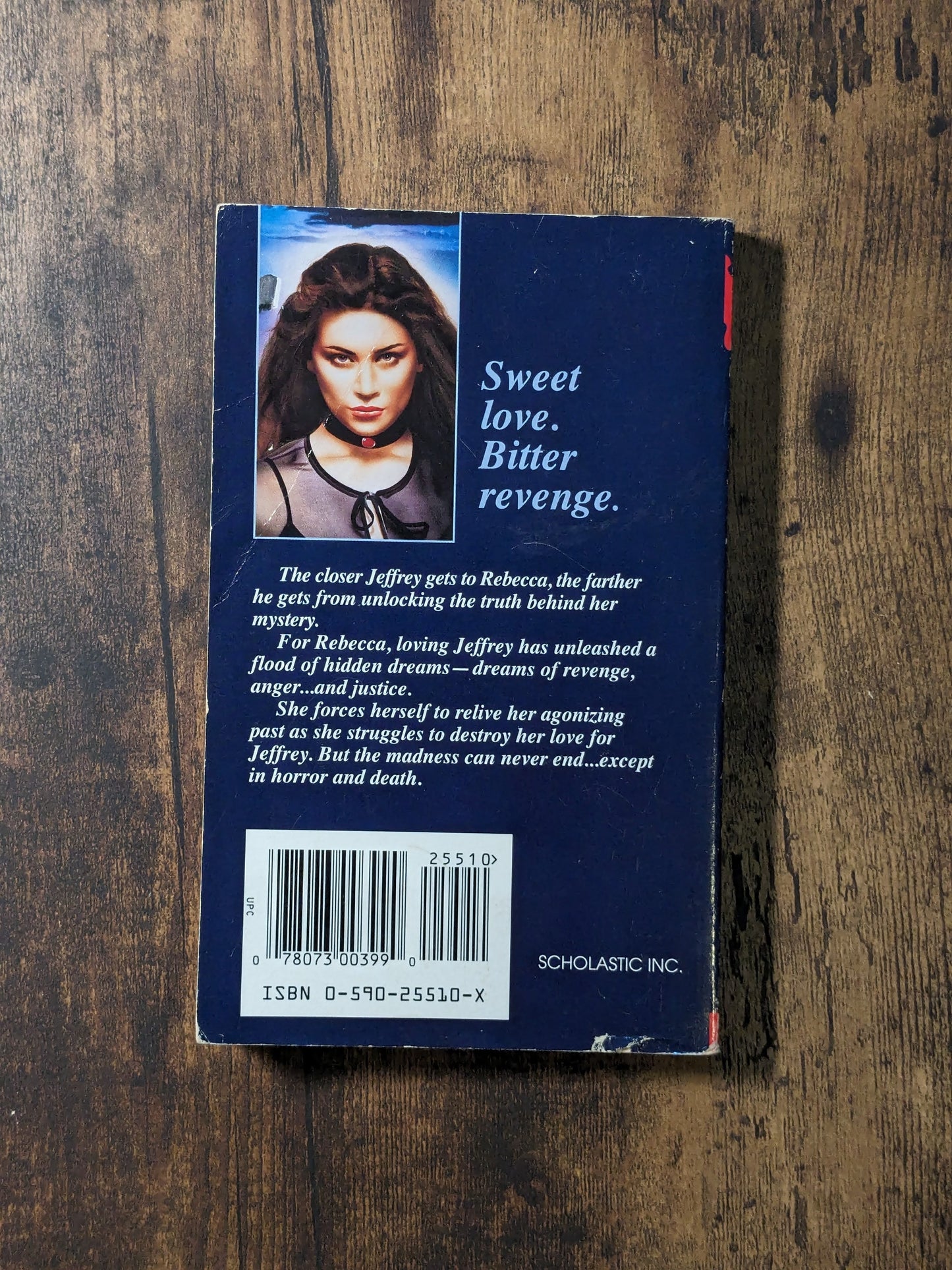Dreams of Revenge (Dark Moon #2) by Elizabeth Moore - Vintage Paperback