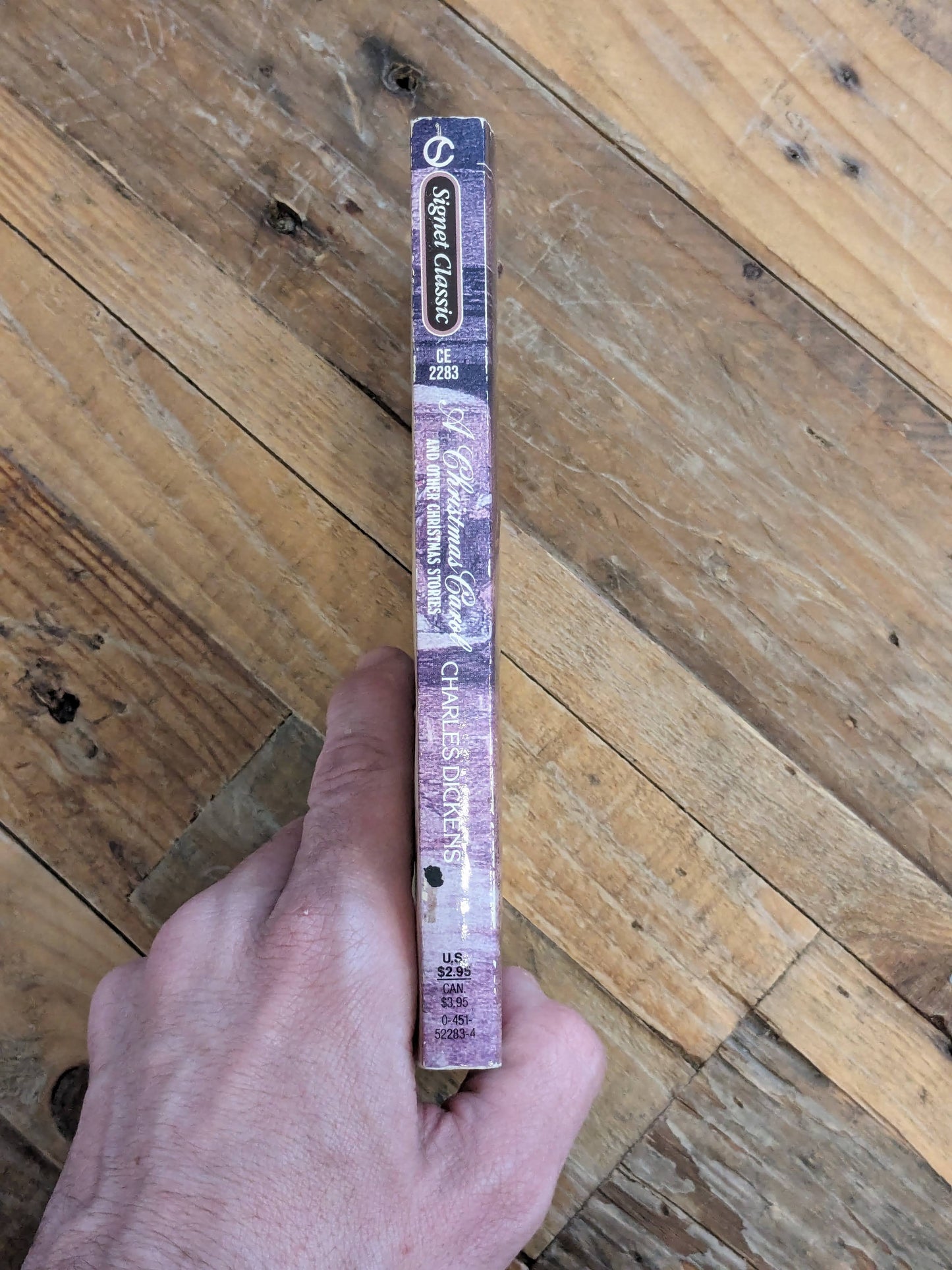 Christmas Carol, A (Signet Classics) by Charles Dickens - Vintage Paperback