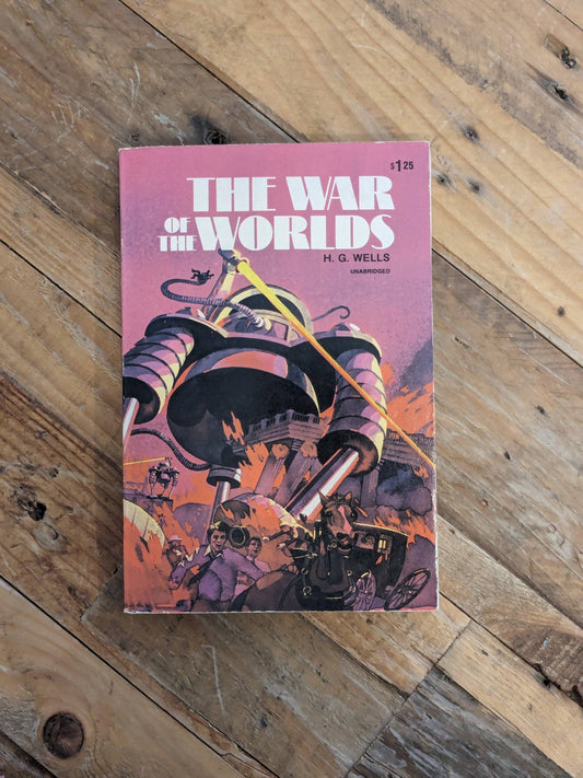 War of the Worlds (Vintage Paperback) by H.G. Wells