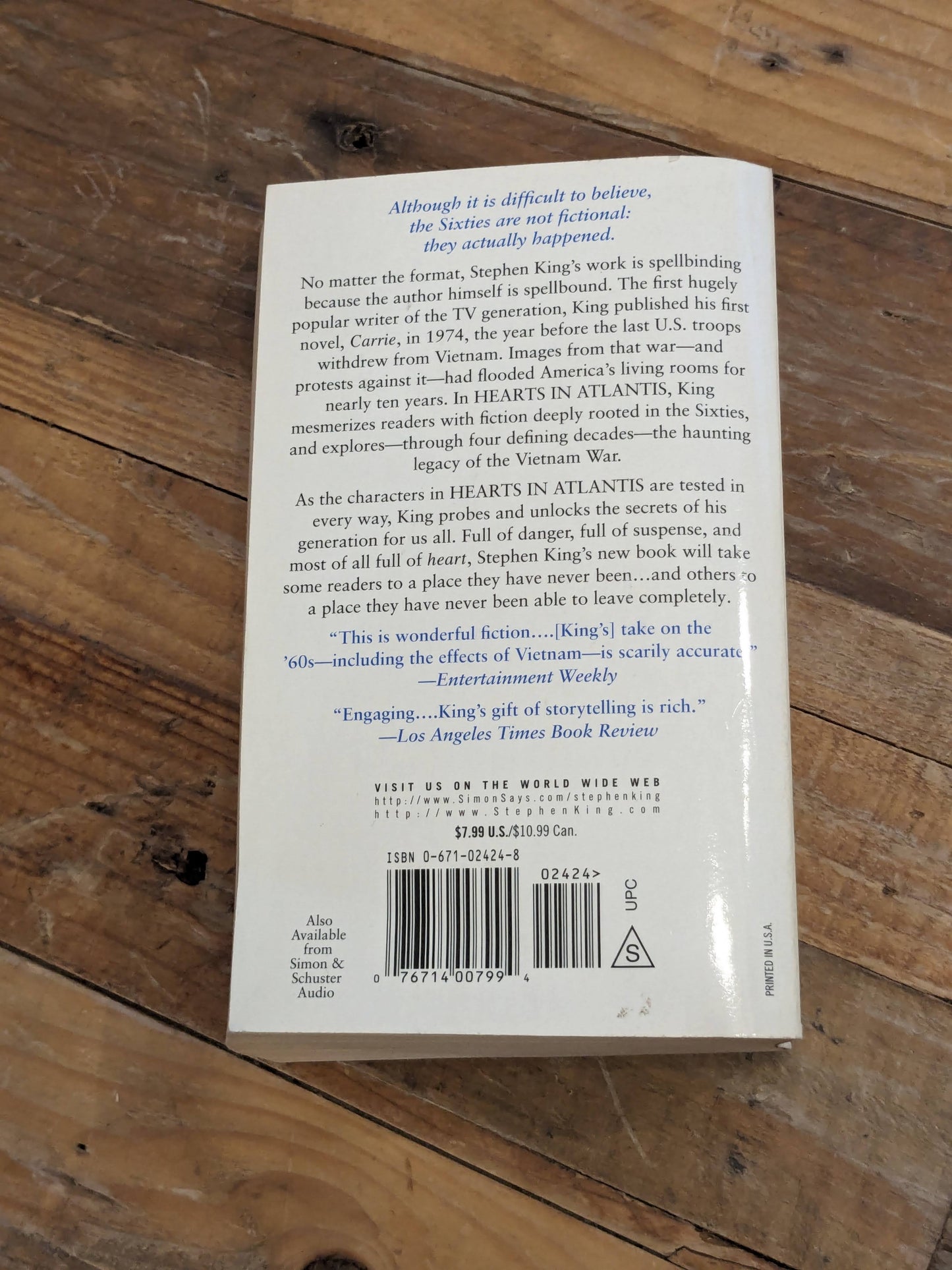 Hearts in Atlantis (Vintage Paperback) by Stephen King