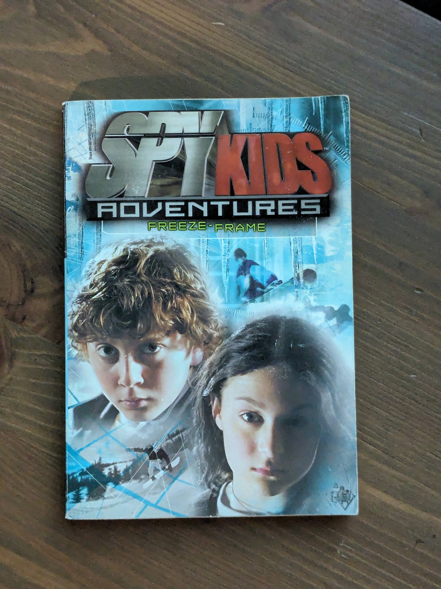 Freeze Frame (Spy Kids Adventures #8) by Elizabeth Lenhard