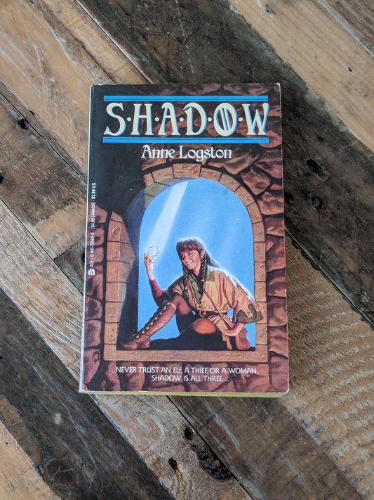 Shadow (Shadow & Dagger #1) by Anne Logston - Vintage Paperback