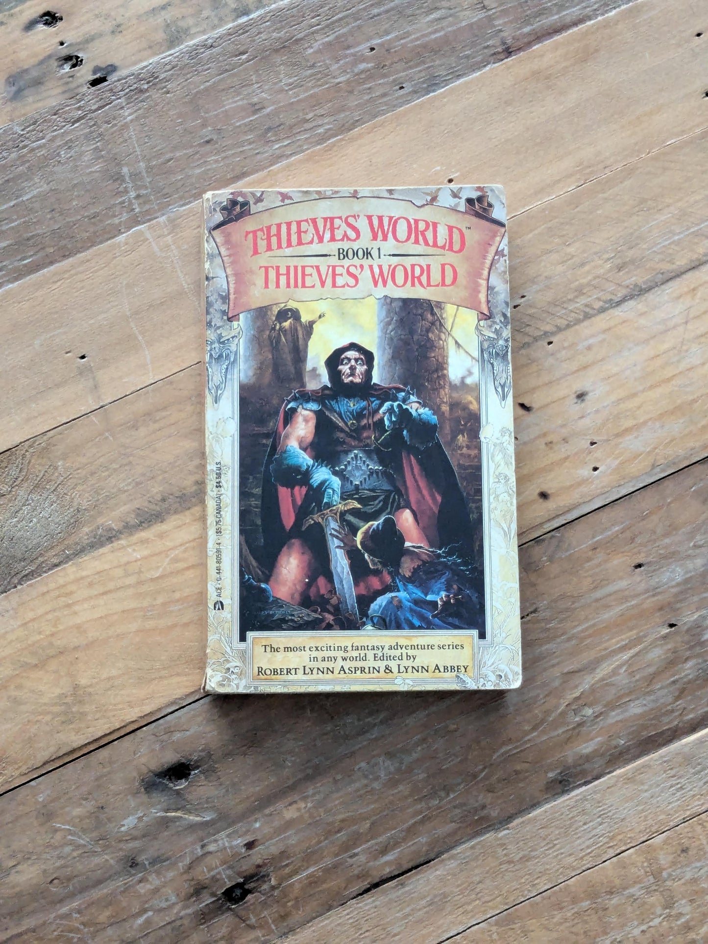 Thieves' World (Vintage Paperback Anthology) by Robert Lynn Asprin, Lynn Abbey