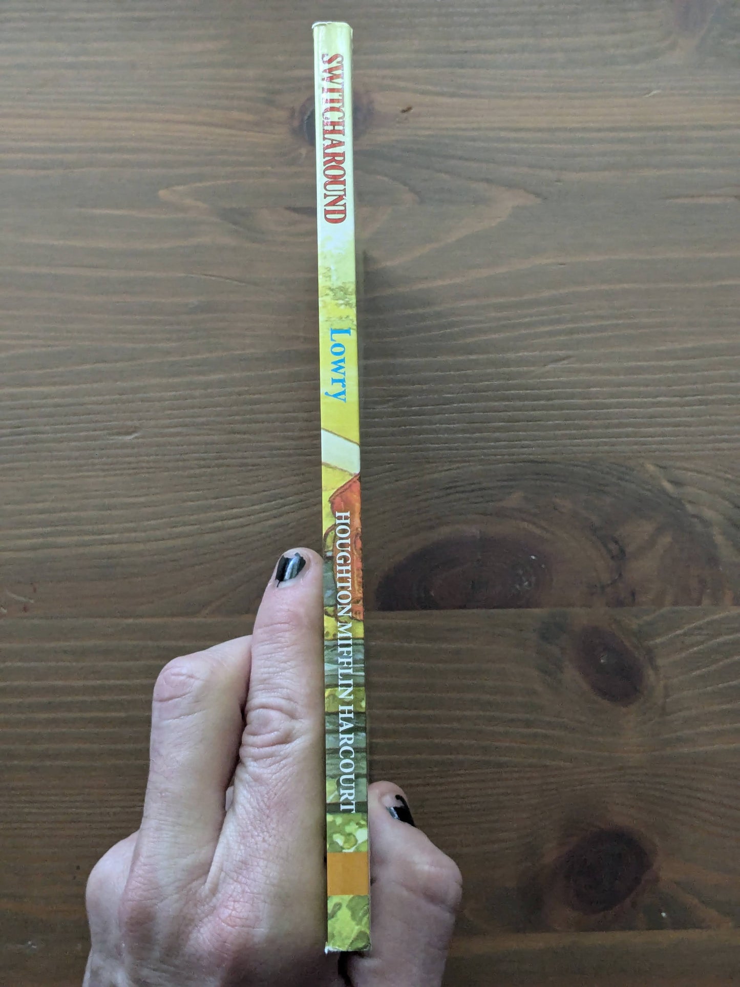 Switcharound (Caroline Tate #2) by Lois Lowry - Vintage Paperback