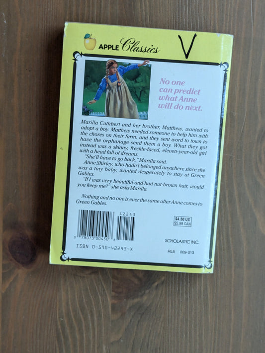 Anne of Green Gables (Vintage Paperback) by L.M. Montgomery