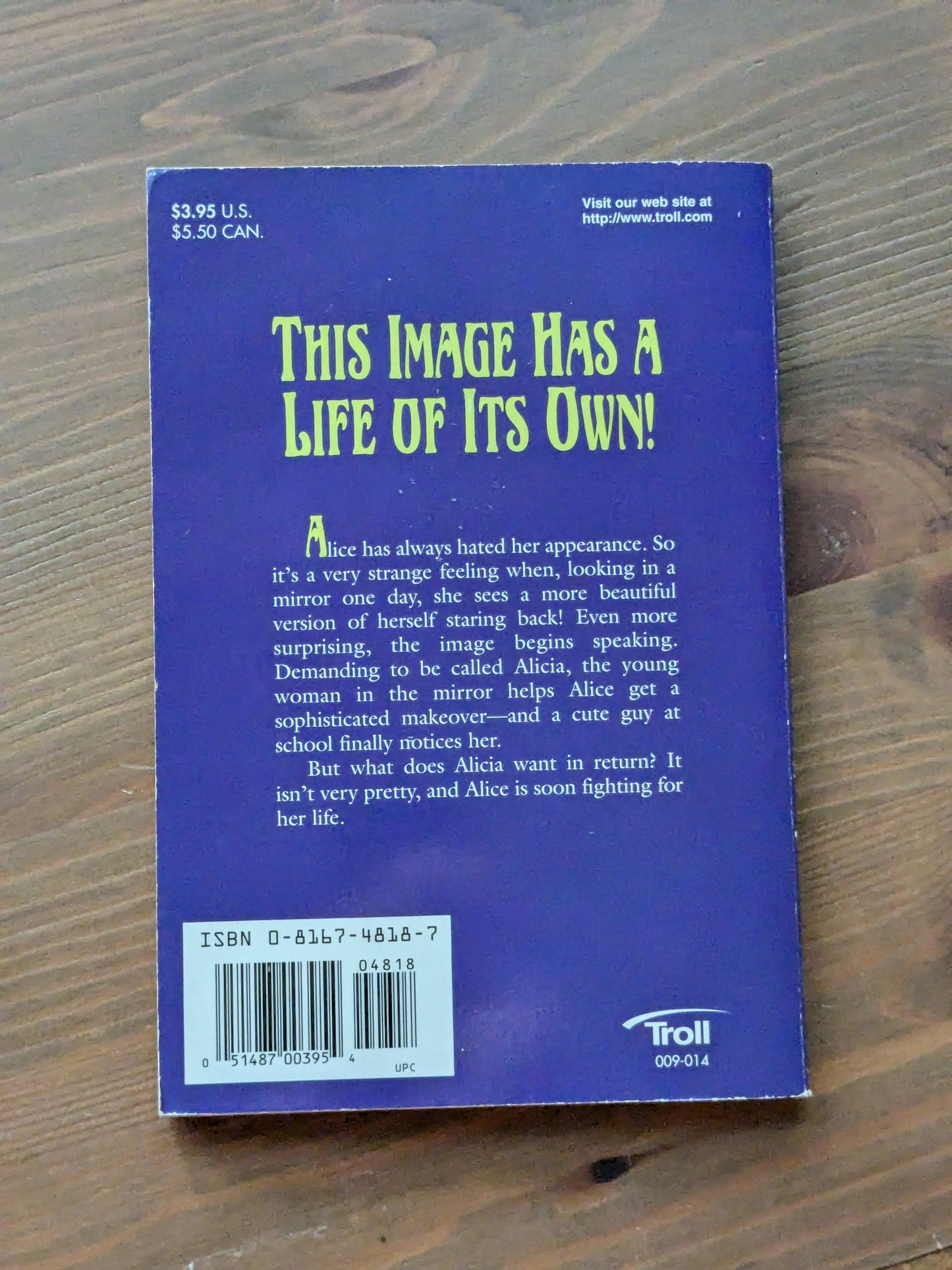 Don't Look in the Mirror (Vintage Paperback) by Larry Weinberg