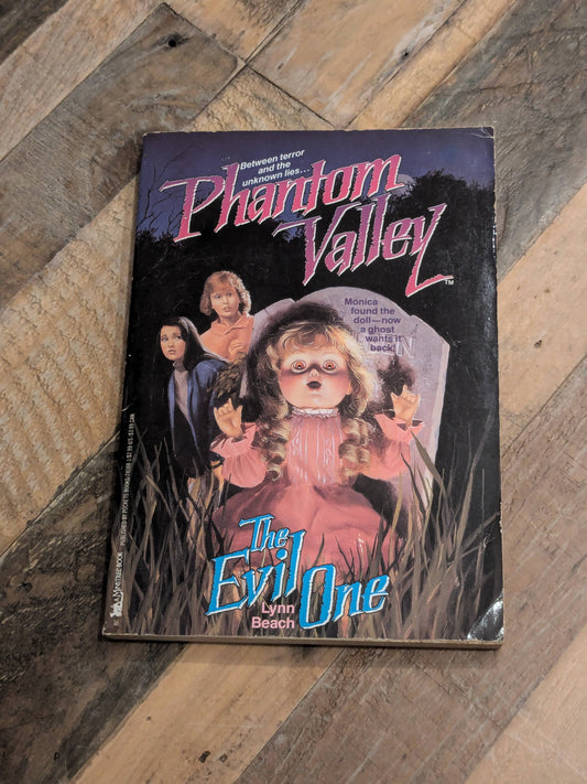 Evil One, The (Phantom Valley #1) by Lynn Beach - Vintage Paperback