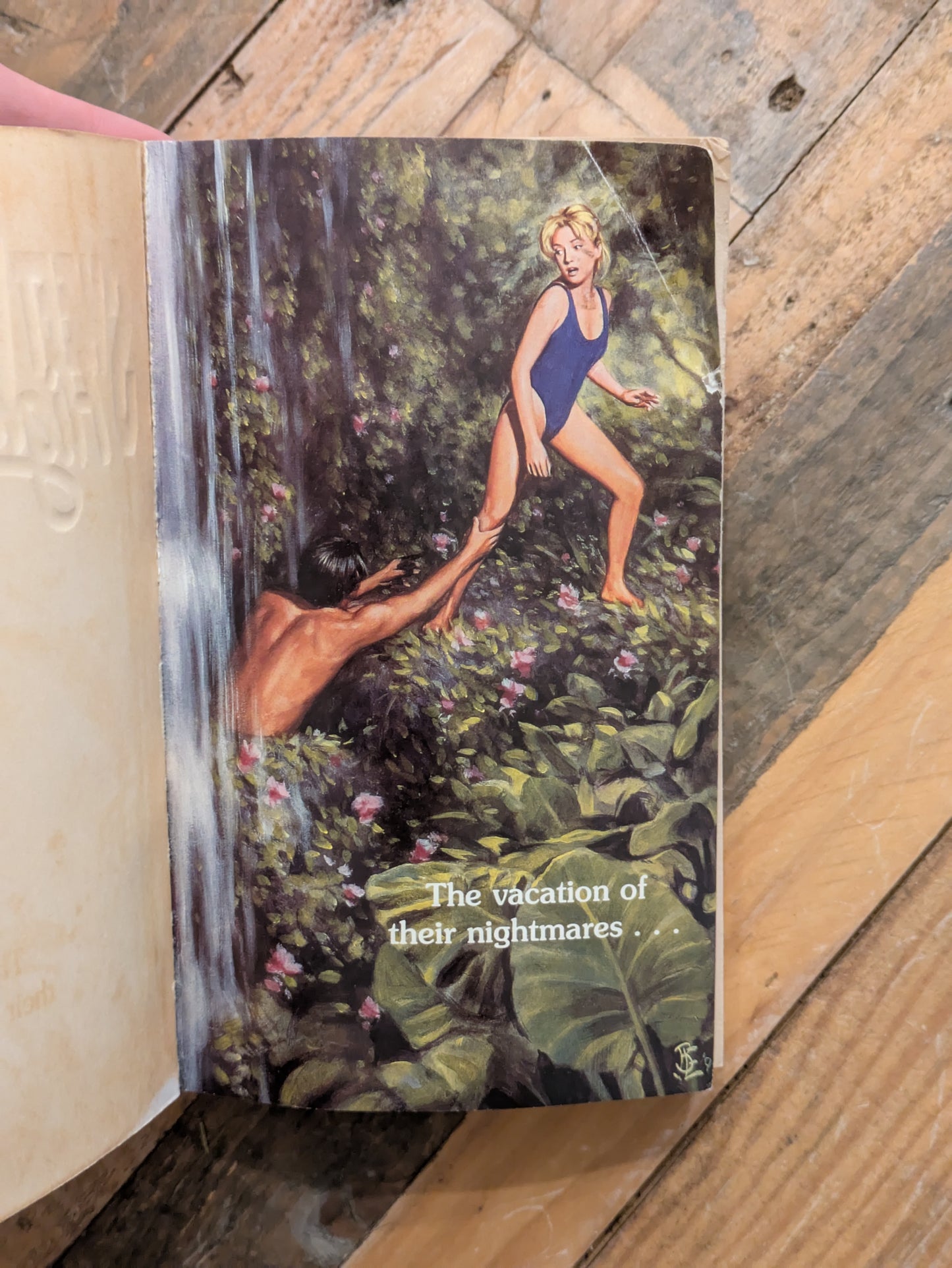 Murder in Paradise (Sweet Valley High Super Thrillers #6) by Francine Pascal - Vintage Paperback