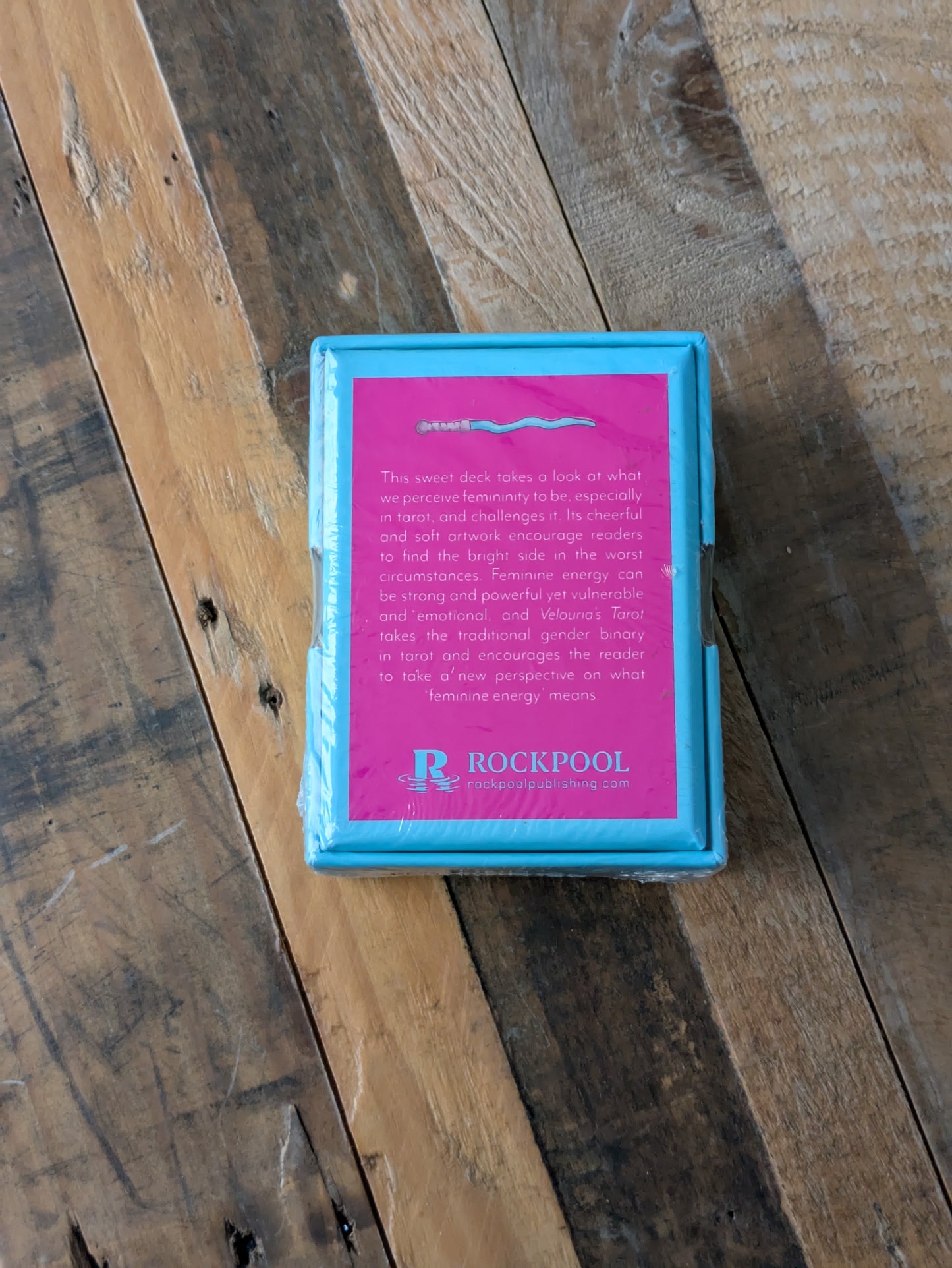 Velouria's Tarot: An intuitive tool for finding hope