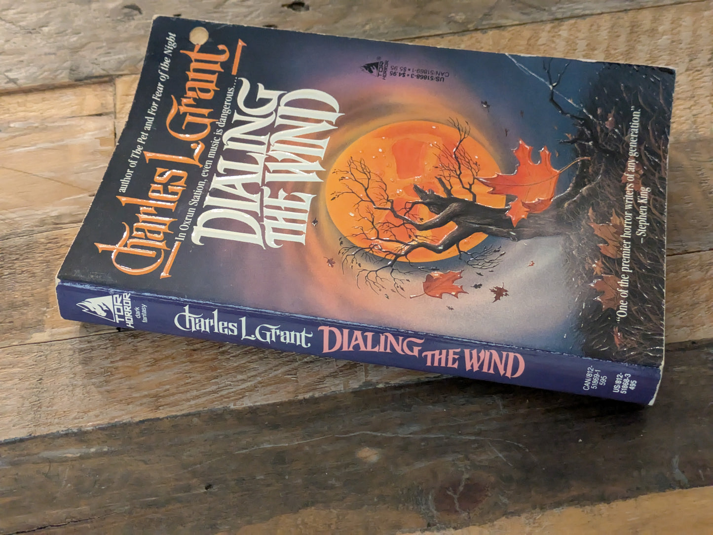 Dialing the Wind (Oxrun Station #11) by Charles L. Grant - Vintage Paperback