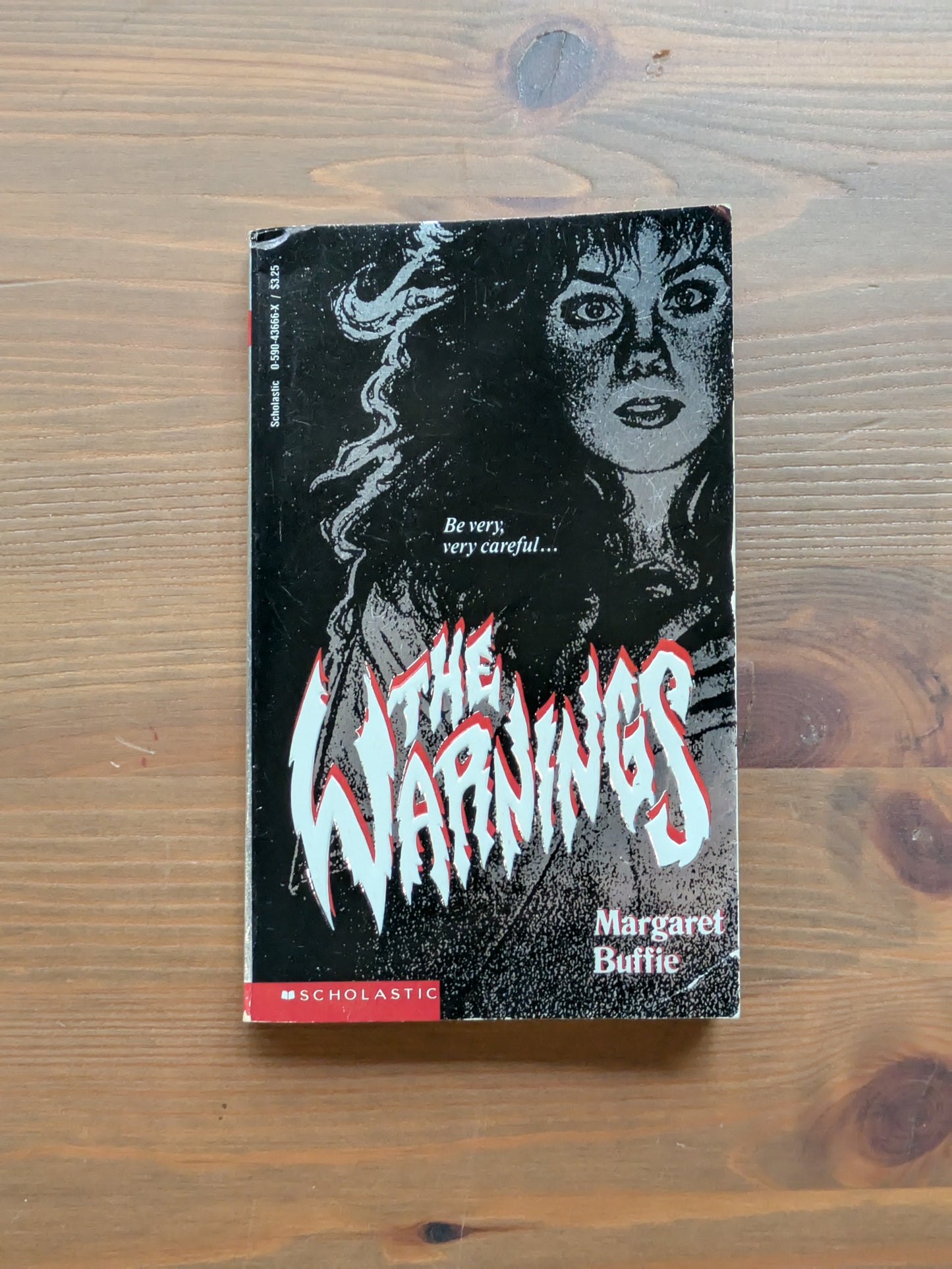 Warnings, The (Point Horror) by Margaret Buffie - Vintage Paperback