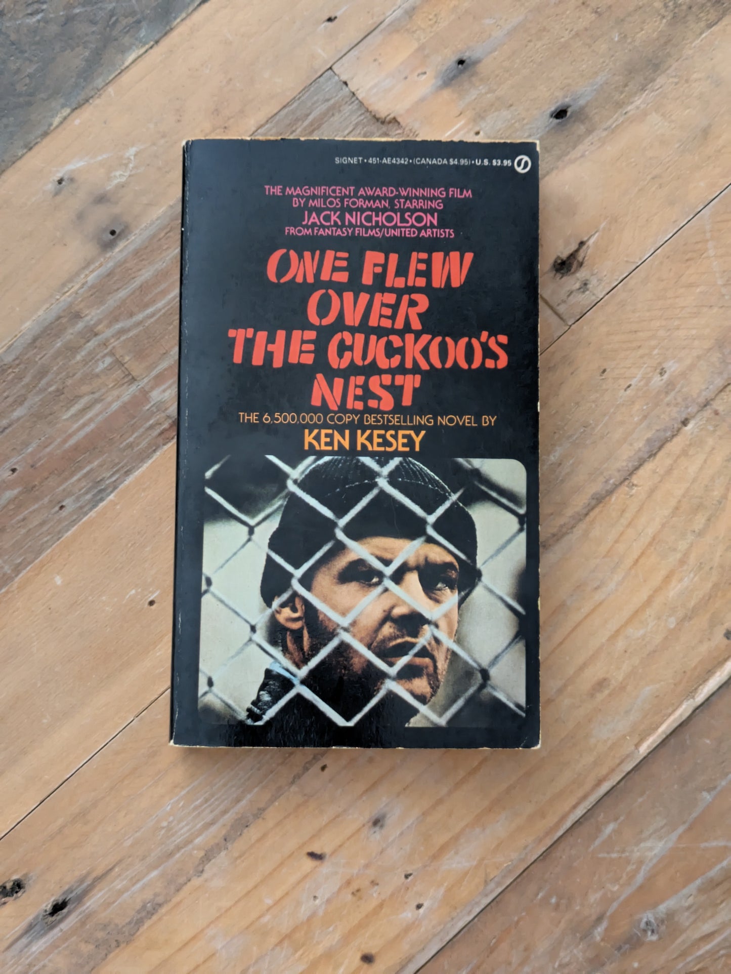 One Flew Over the Cuckoos Nest (Vintage Paperback) by Ken Kesey