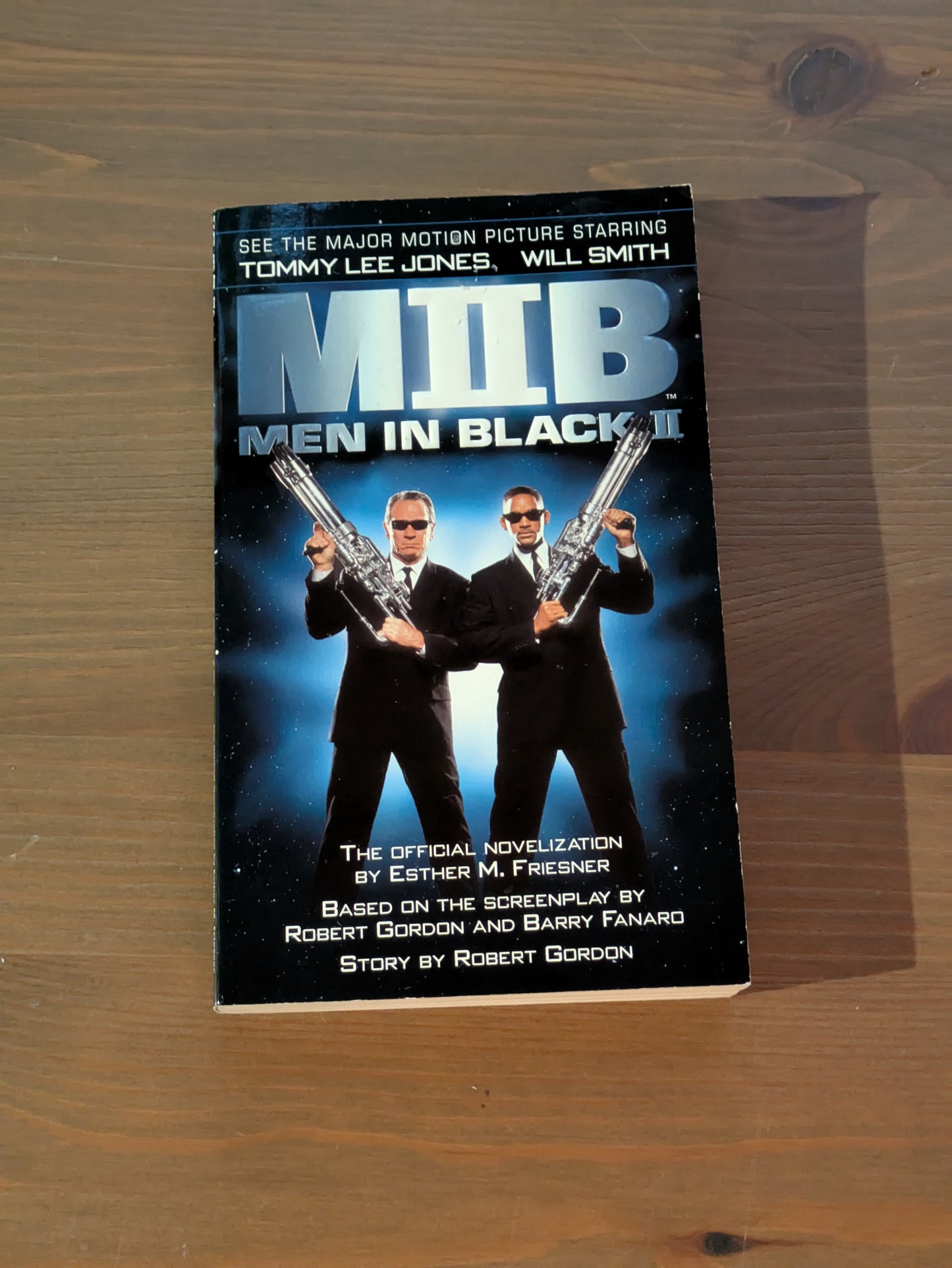 Men in Black II: The Official Novelization (Vintage Paperback) by Robert Gordon, Esther M. Friesner, Barry Fanaro, Lowell Cunningham