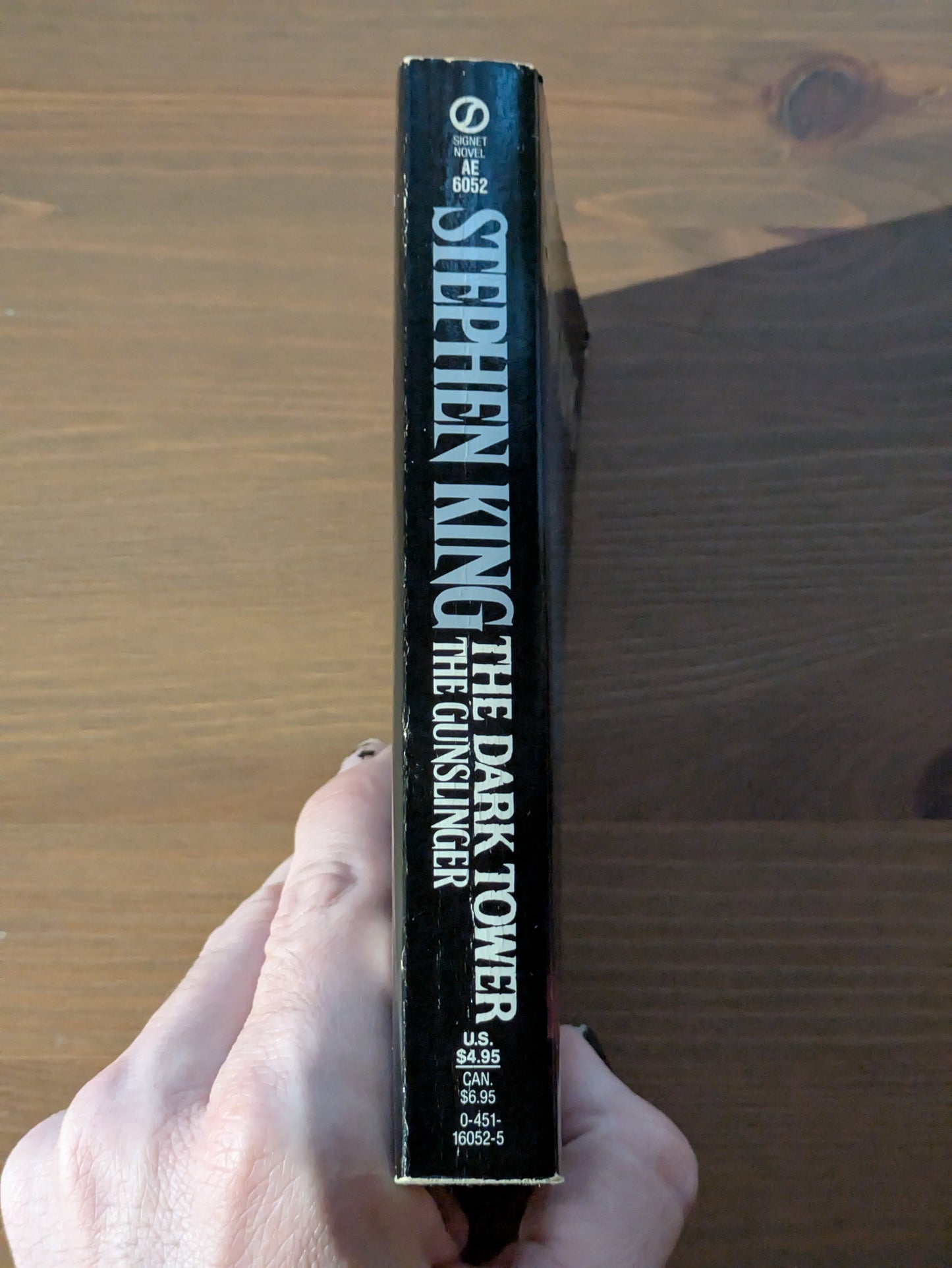 Gunslinger, The (Dark Tower #1) by Stephen King - Vintage Paperback