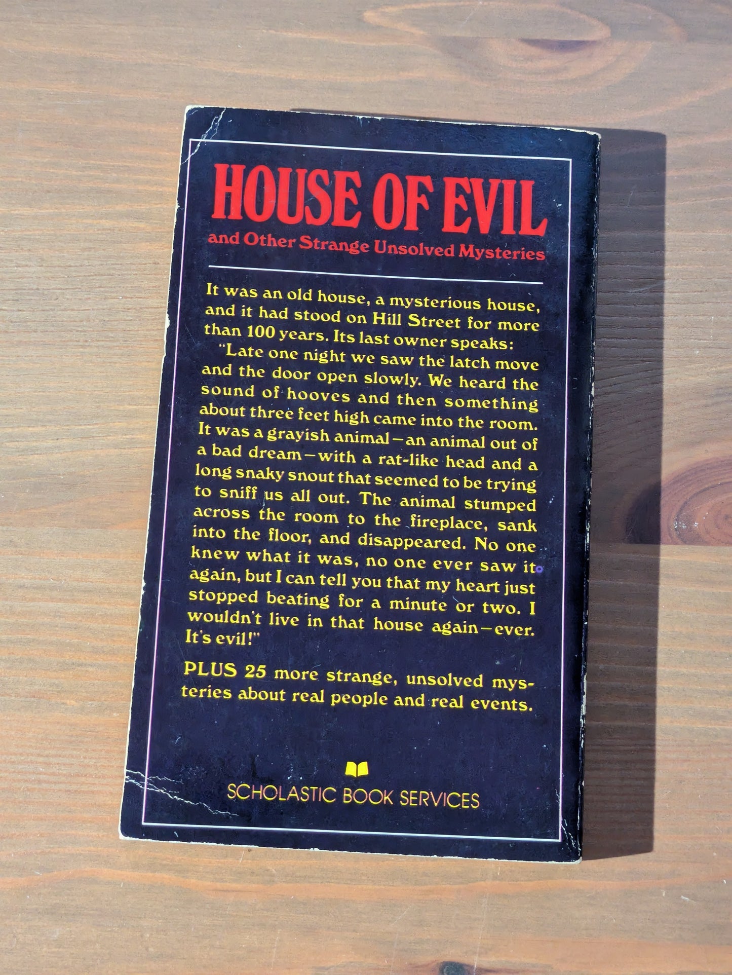 House of Evil and Other Strange Unsolved Mysteries (Vintage Paperback) by Margaret Ronan