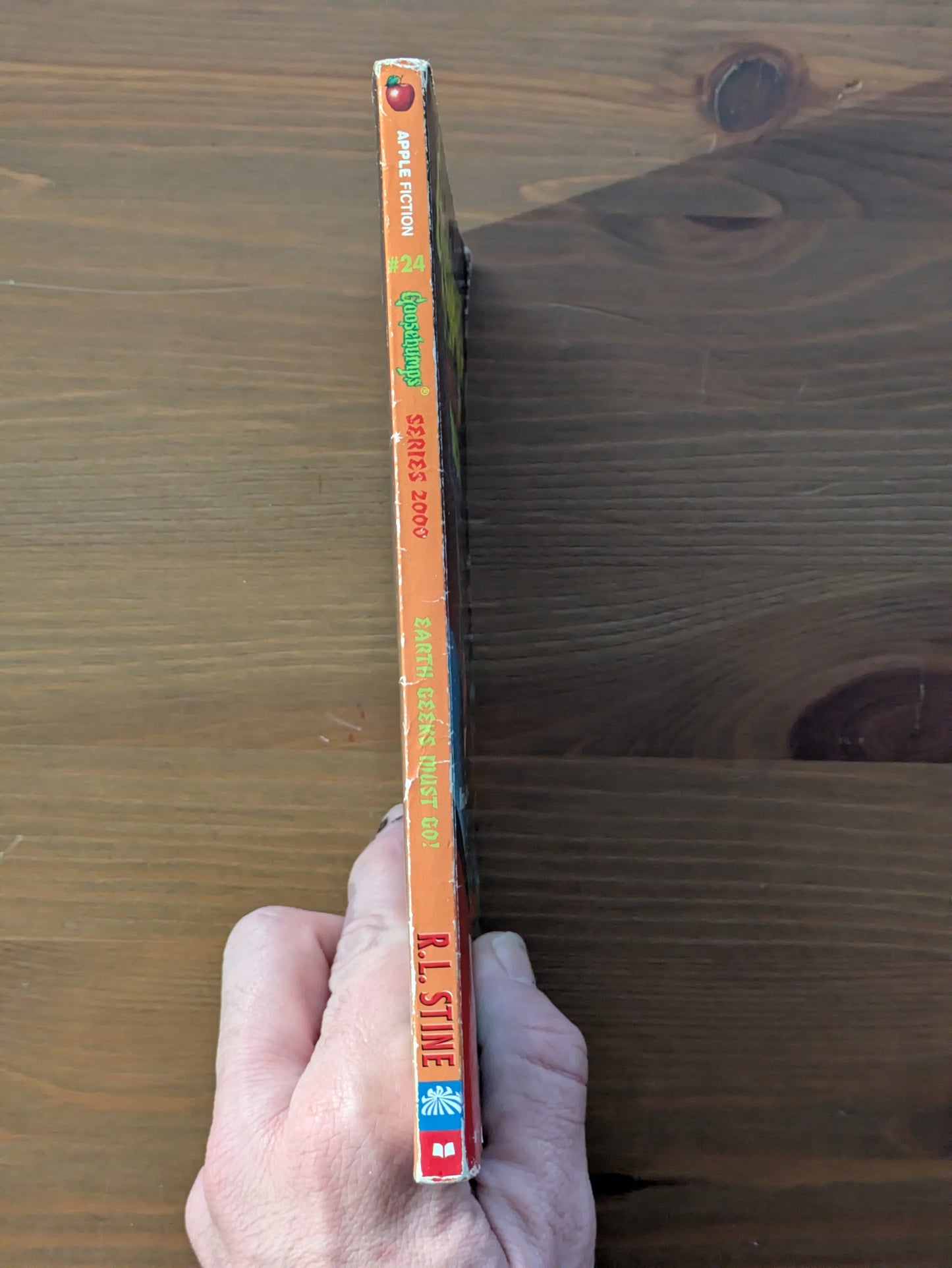 Earth Geeks Must Go! (Goosebumps Series 2000 #24) by R.L. Stine - Vintage Book