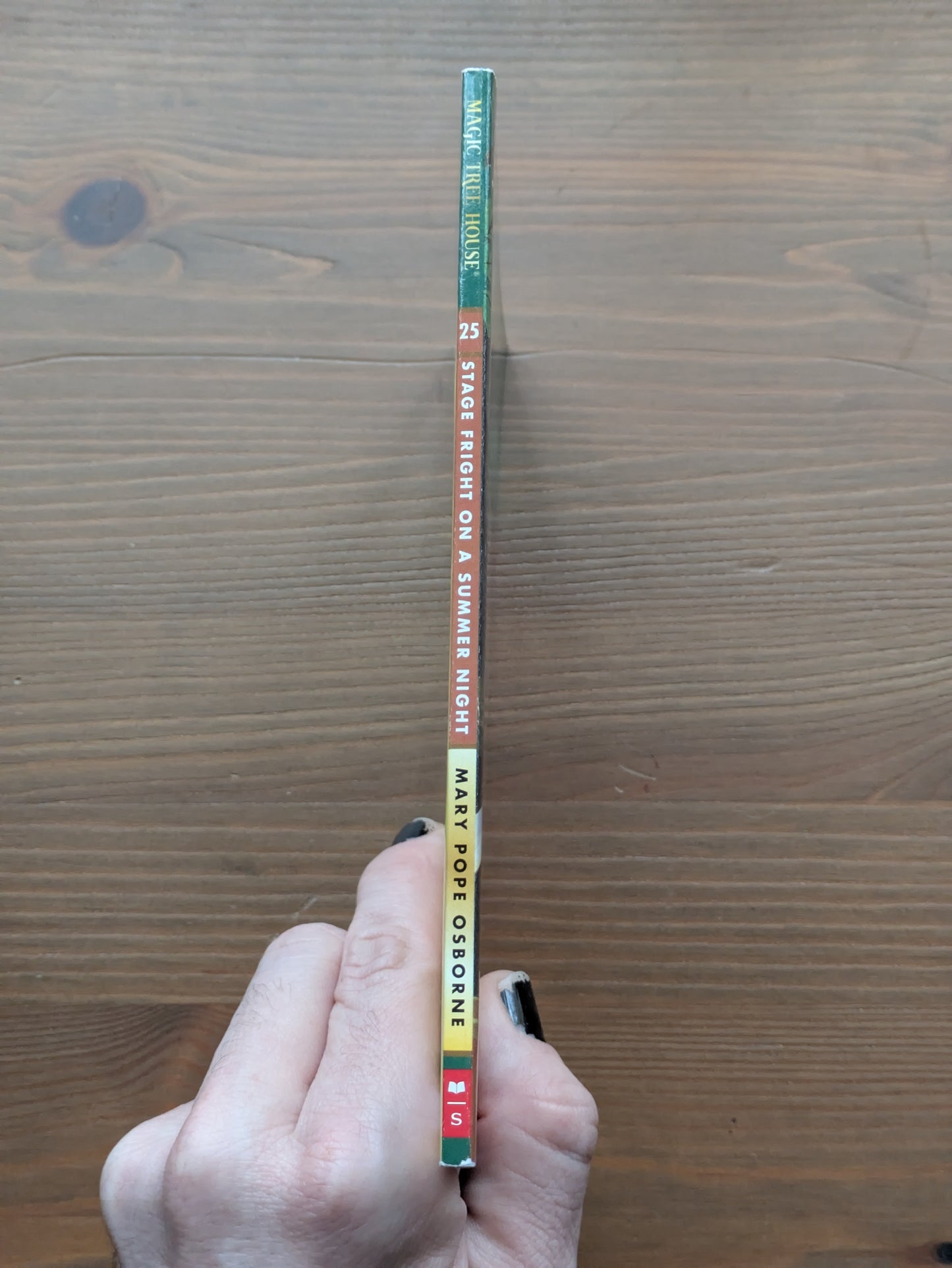 Stage Fright on a Summer Night (Magic Treehouse #25) by Mary Pope Osborne - Paperback