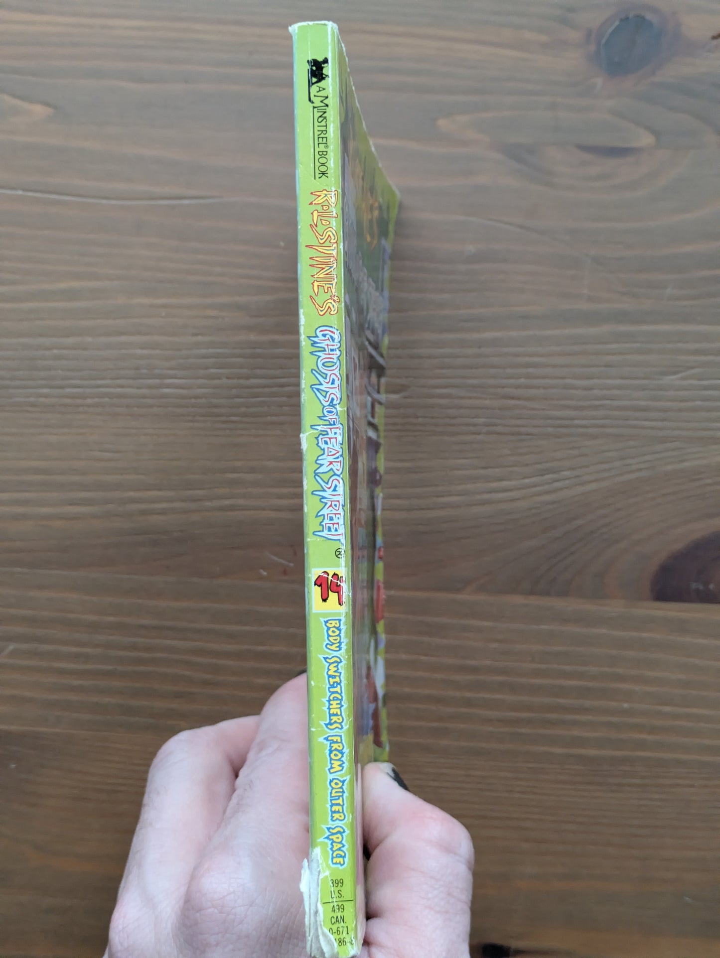 Body Switchers from Outer Space (Ghosts of Fear Street #14) by R.L. Stine, Nina Kiriki Hoffman