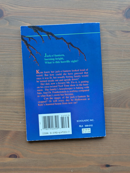 Howl-A-Ween (Vintage Paperback) by Todd Strasser