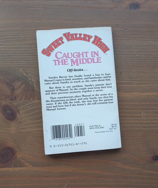 Caught in the Middle (Sweet Valley High #42) by Francine Pascal - Vintage Paperback