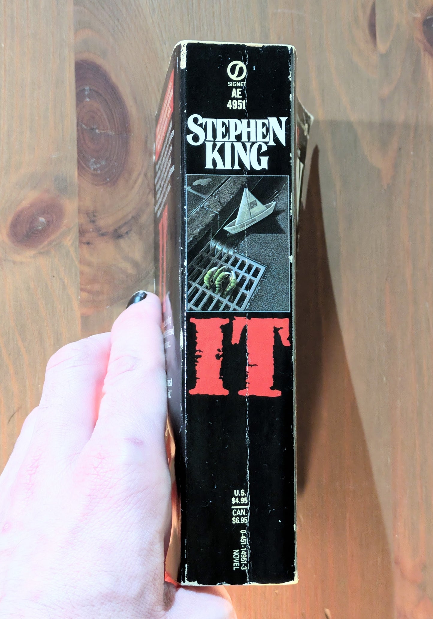 IT: A Novel (Vintage Paperback) by Stephen King