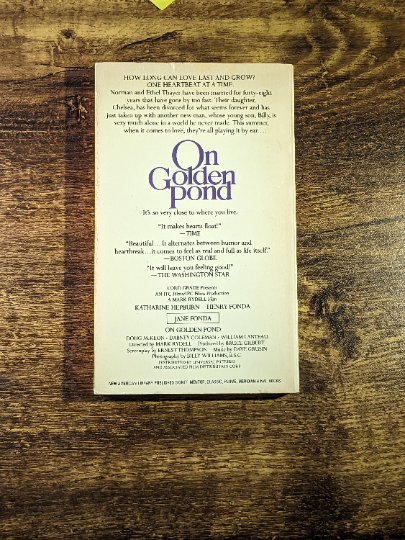 ON GOLDEN POND (1981 Vintage Paperback) by Ernest Thompson - First Signet Printing