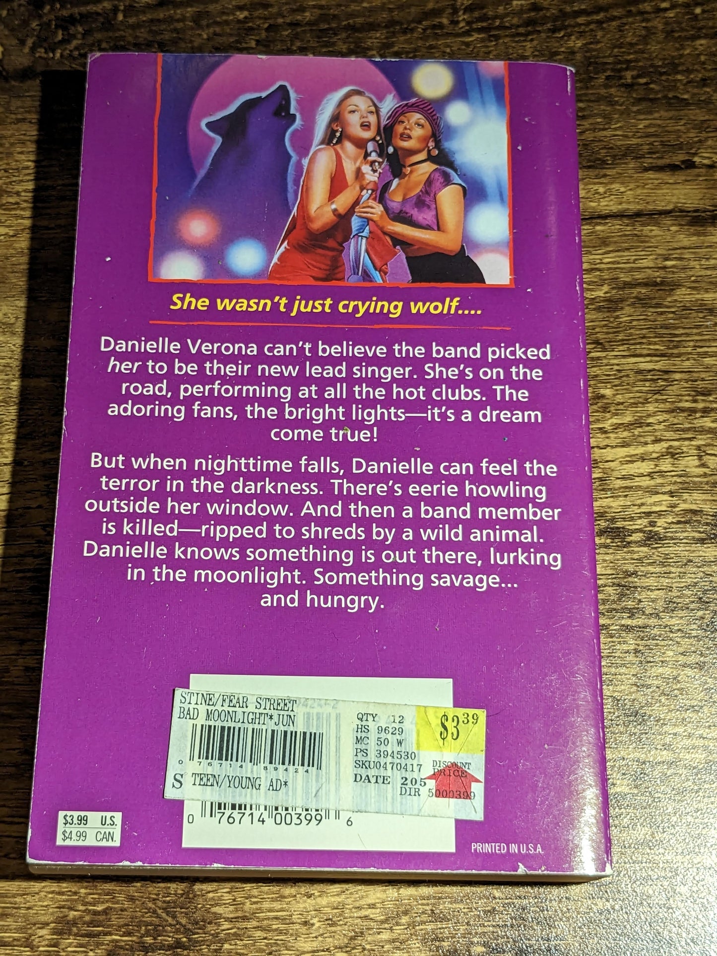 BAD MOONLIGHT (Fear Street Super Chiller) by R.L. Stine - Asylum Books