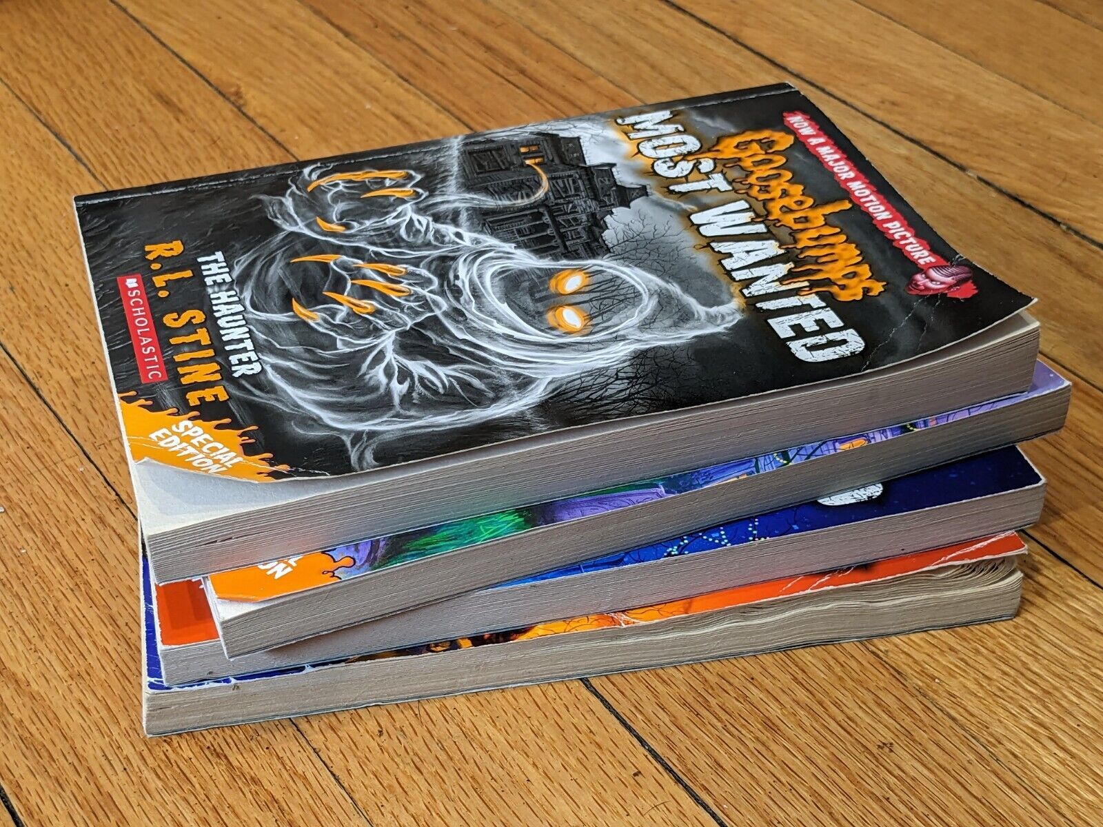 GOOSEBUMPS MOST WANTED 4 Pack - RL Stine Set SPECIAL Editions Books 1-4 - Asylum Books