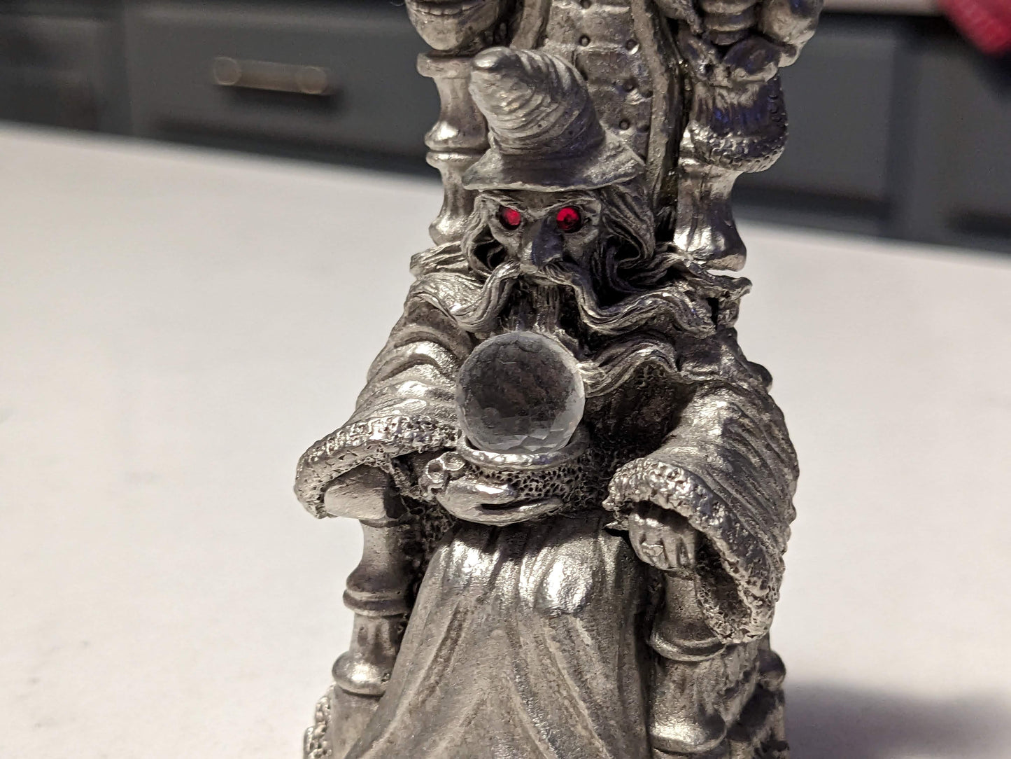 Red Eye Wizard with Crystal Ball, Dragon & Skull (Vintage Spoontiques Pewter Figurine MR965)
