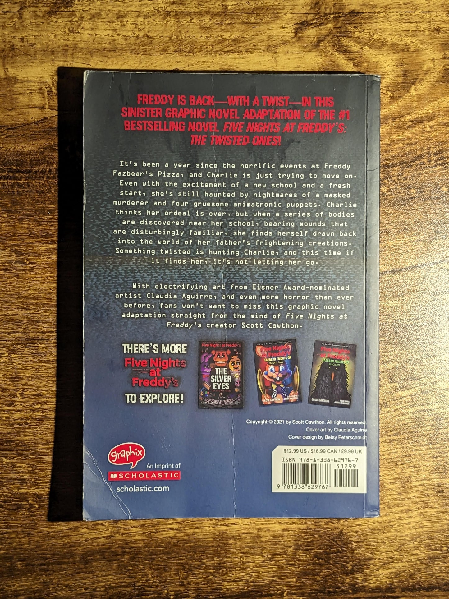 Twisted Ones: The Graphic Novel (Five Nights at Freddy's) - Paperback