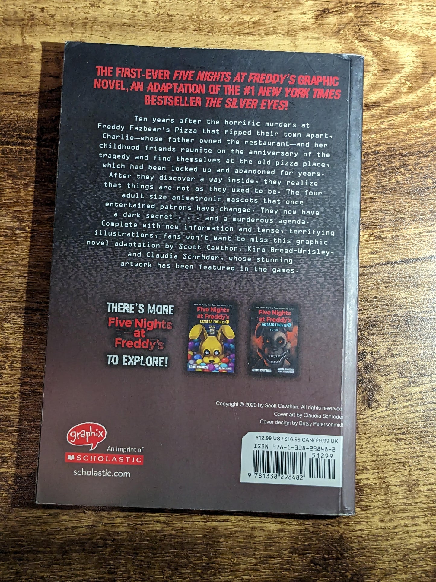 Silver Eyes: The Graphic Novel (Five Nights at Freddy's) - Paperback