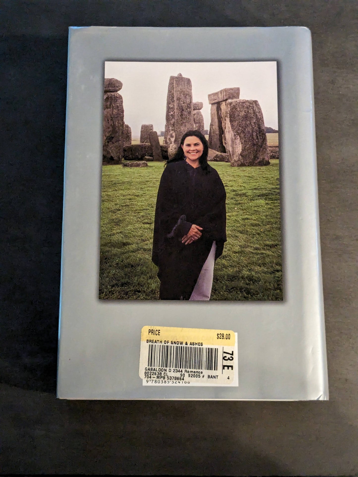 Breath of Snow and Ashes, A (Outlander #6) by Diana Gabaldon - Hardcover