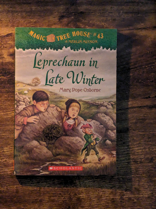 Leprechaun in Late Winter (Magic Tree House #43) by Mary Pope Osborne - Paperback