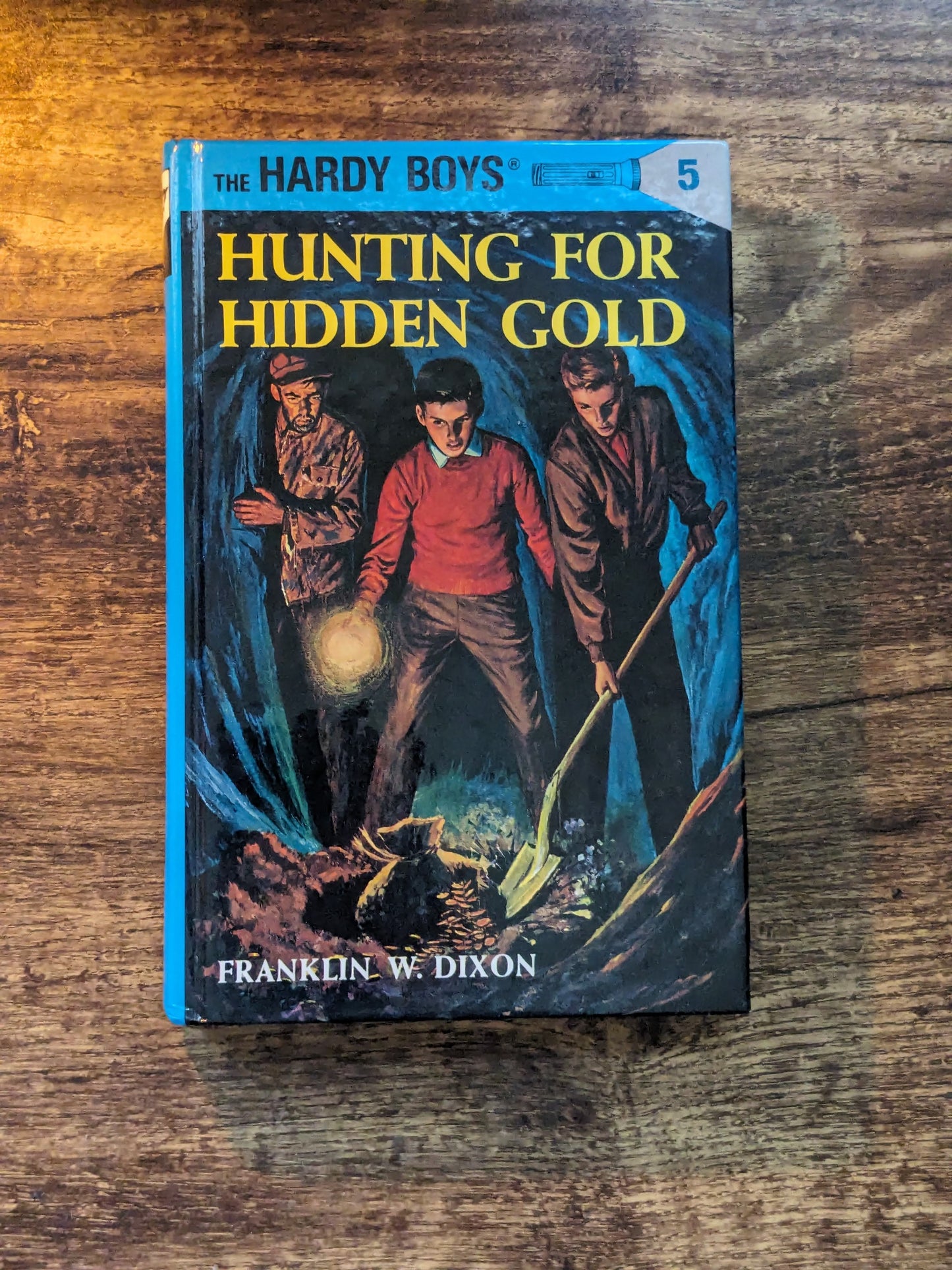 Hunting for Hidden Gold (The Hardy Boys #5) by Franklin W. Dixon - Vintage Hardcover