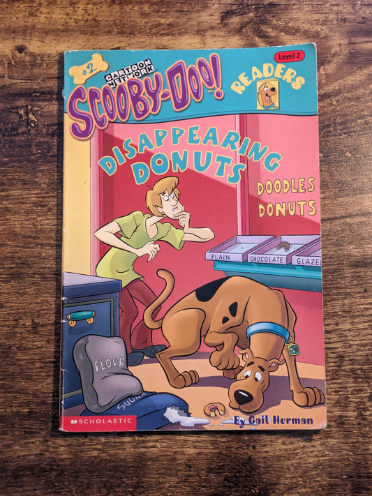 Scooby-Doo and the Disappearing Donuts (Level 2 Readers) by Gail Herman