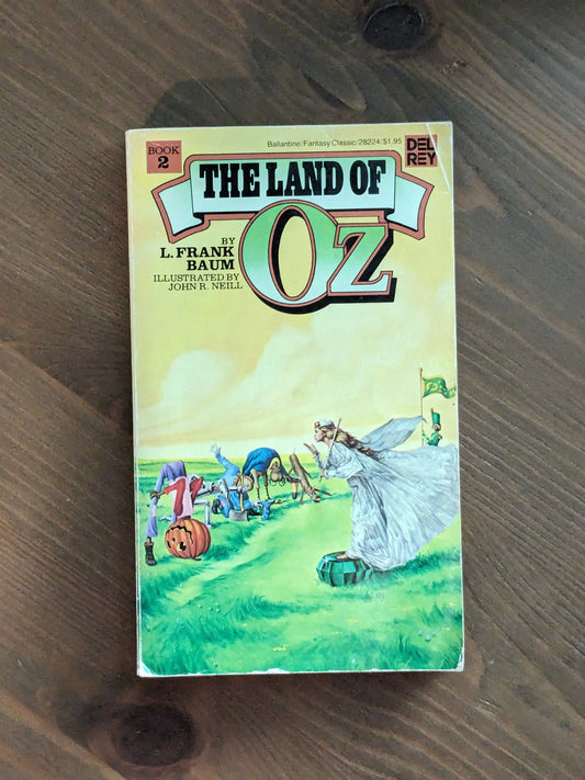 Land of Oz, The (Wizard of Oz #2) by L. Frank Baum - Vintage Paperback