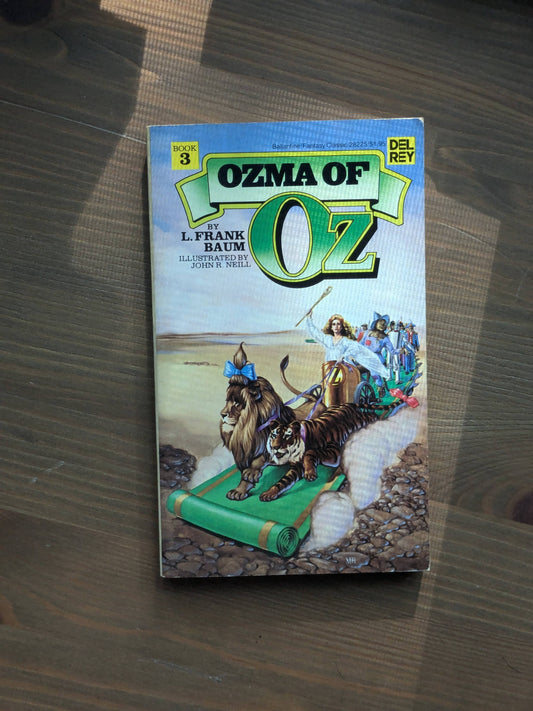 Ozma of Oz (Wizard of Oz #3) by L. Frank Baum - Vintage Paperback