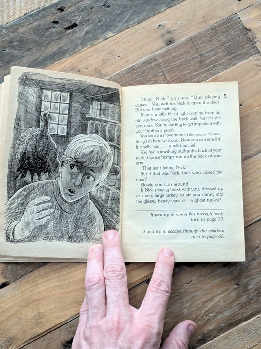 Spooky Thanksgiving (Choose Your Own Adventure: Young Readers #47) by R.A. Montgomery, Ron Wing (Illustrator)