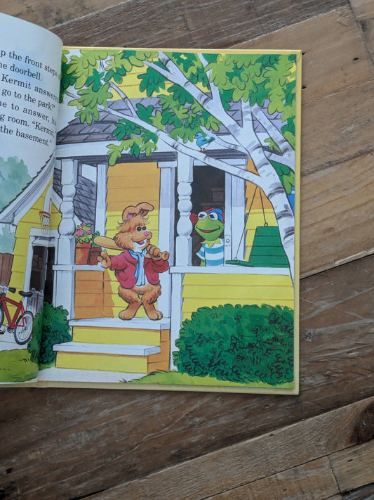 Kermit's Cleanup (Jim Henson's Muppets) by Michaela Muntean, Tom Brannon (Illustrator) - Vintage Hardcover