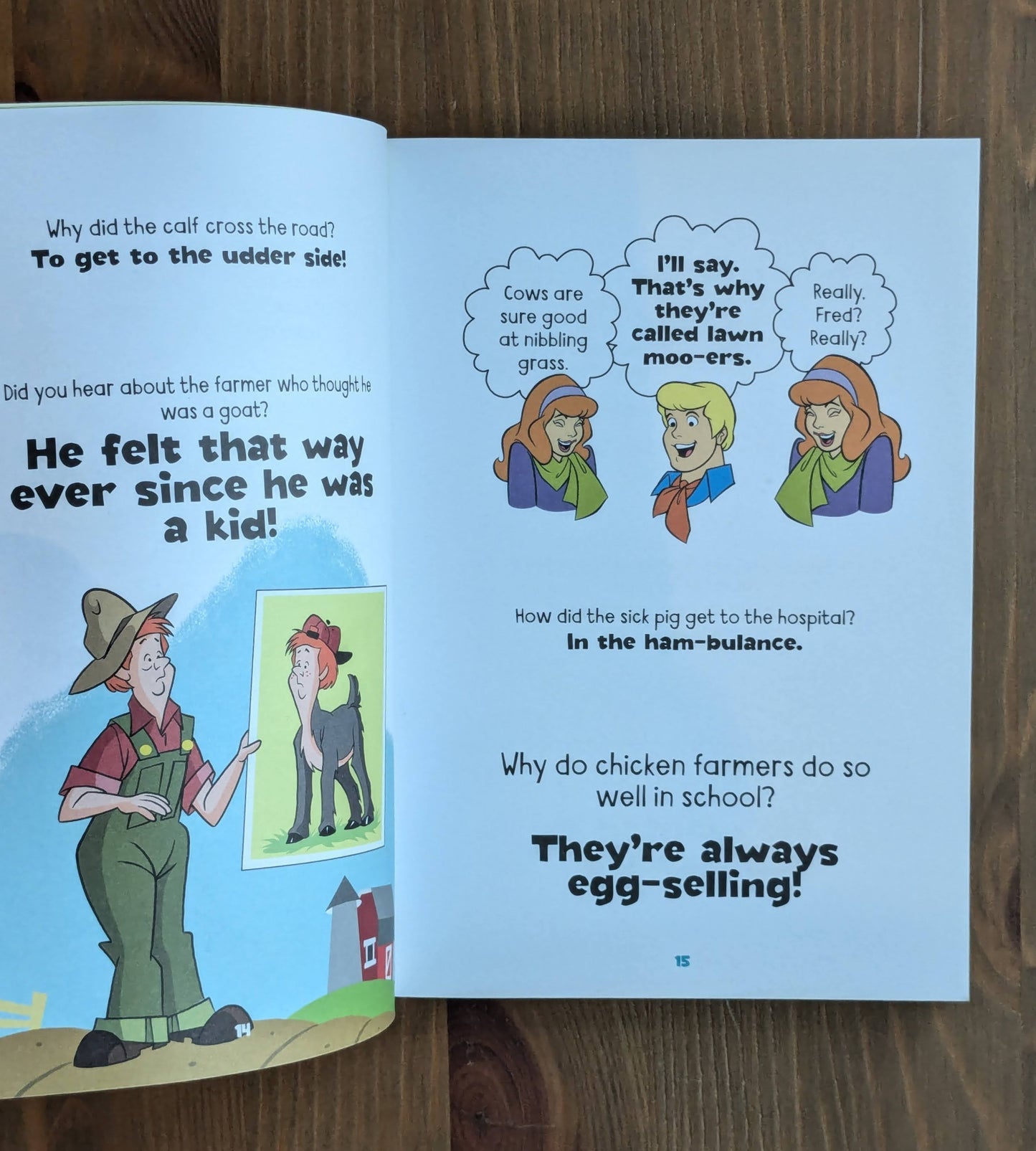 Scooby-Doo's Laugh-Out-Loud Jokes! (Vintage Paperback) by Michael Dahl, Scott Jeralds (Illustrator)