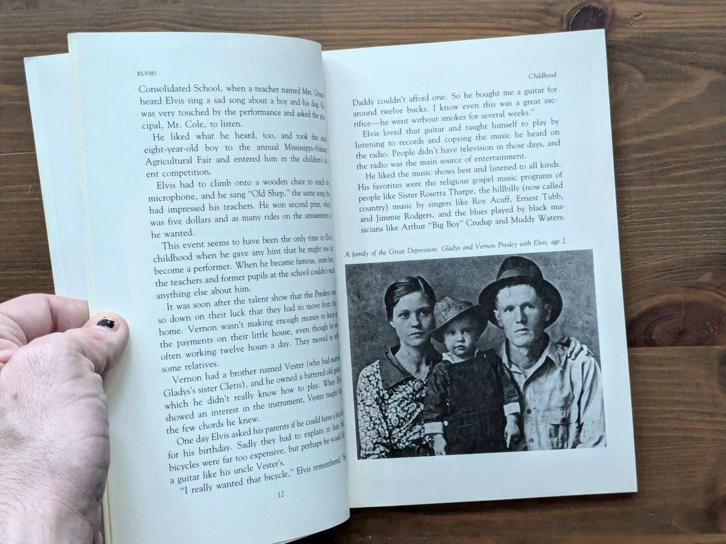 Elvis! (Illustrated Biography) by Richard Wootton - Vintage Paperback