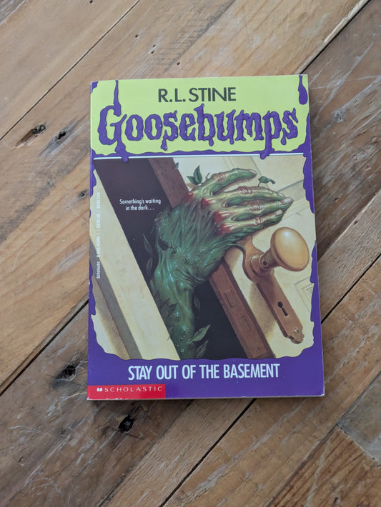 Stay Out of the Basement (Goosebumps #2) R. L. Stine - Vintage Paperback