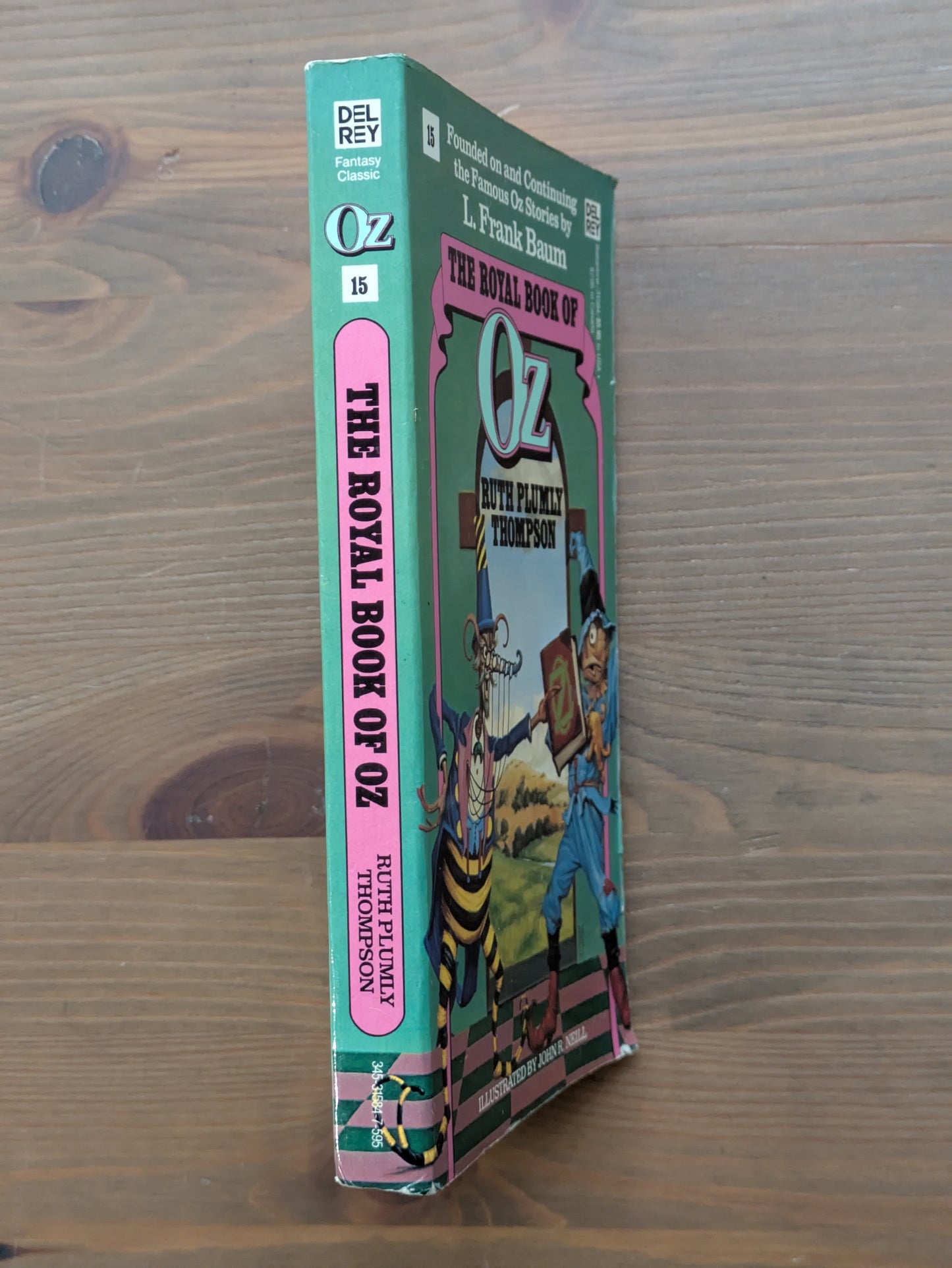 Royal Book of Oz, The (Wizard of Oz #15) by Ruth Plumly Thompson - Vintage Paperback