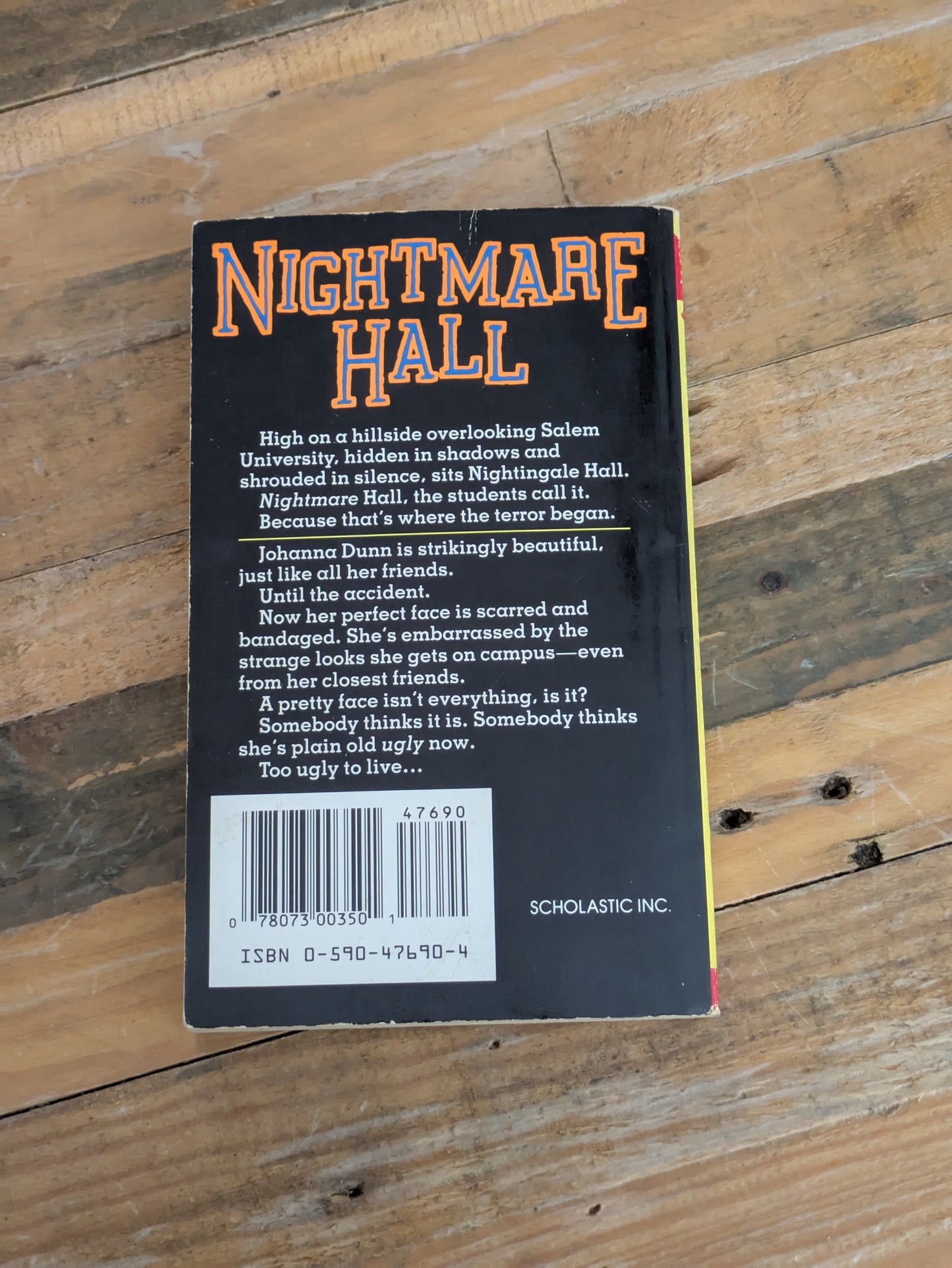 Pretty Please (Nightmare Hall #7) by Diane Hoh - Vintage Paperback